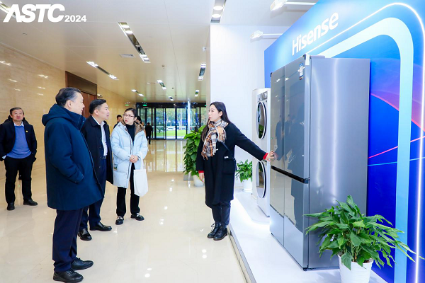技年会举办海信家电蝉联多项技术大奖j9国际站登录2024中国家电科(图4)